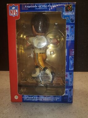 NFL - Forever Collectibles - Legends Of The Field - Brett Favre - Limited Editio